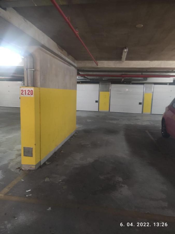 Ferienwohnung Apartman Antonela With Free Garage Parking Split Exterior foto